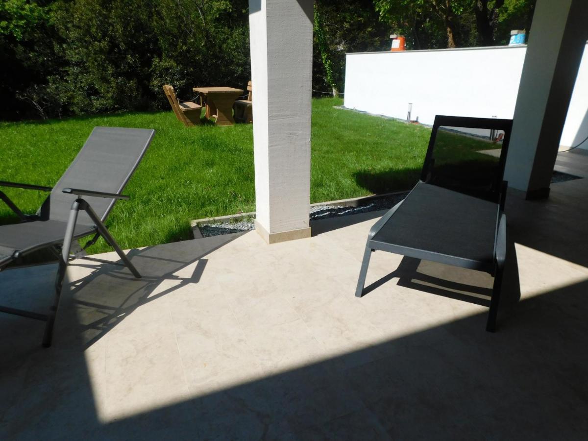 Active Chillax Oasis Apartment Ankaran