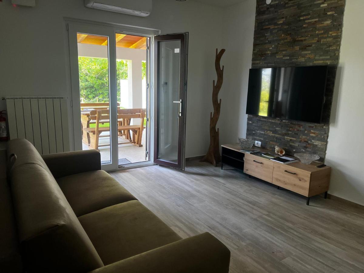 Active Chillax Oasis Apartment Ankaran
